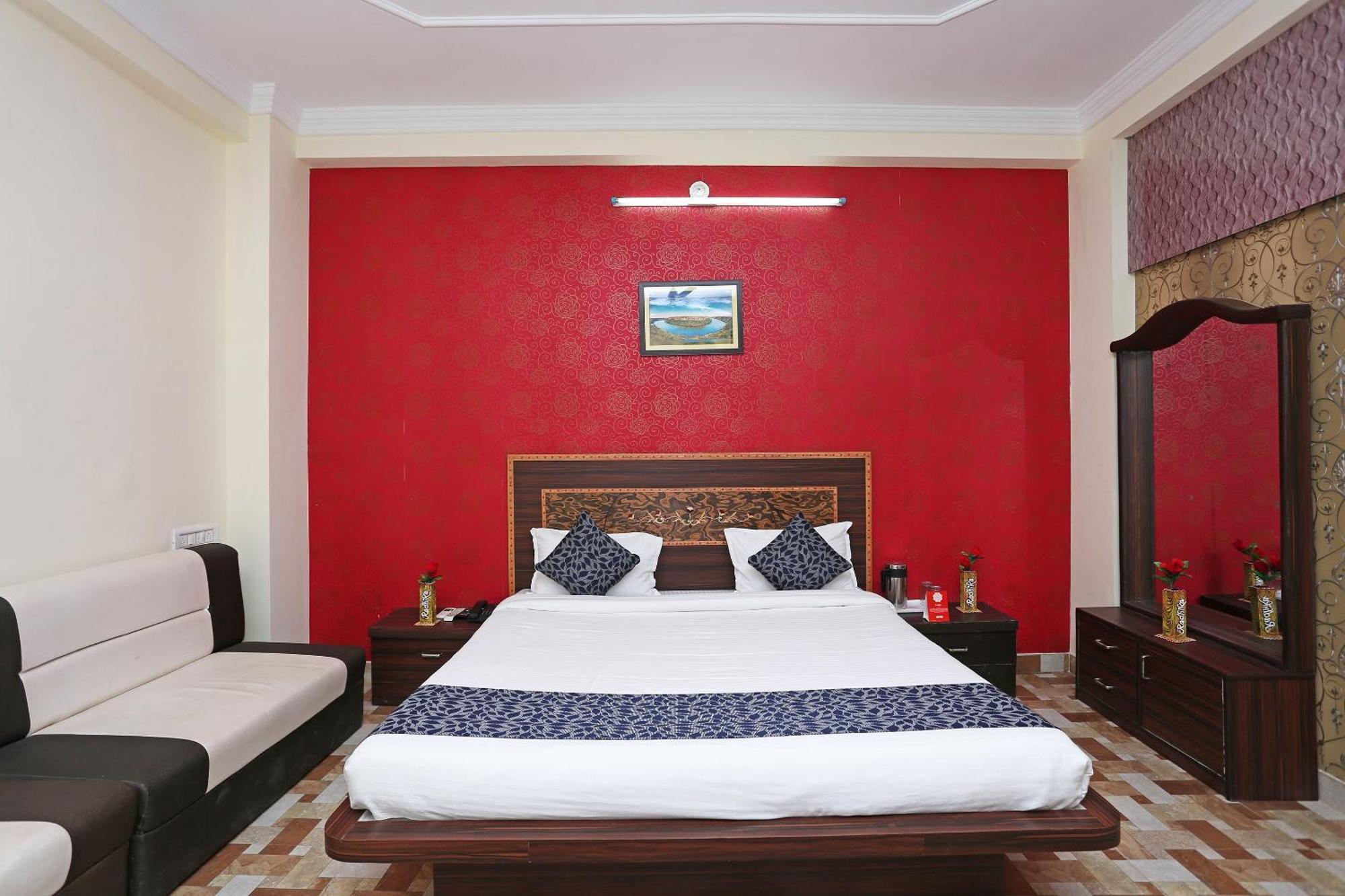 Hotel O Radhika Resort Kota  Buitenkant foto